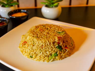 Arroz Yakimeshi de Mariscos