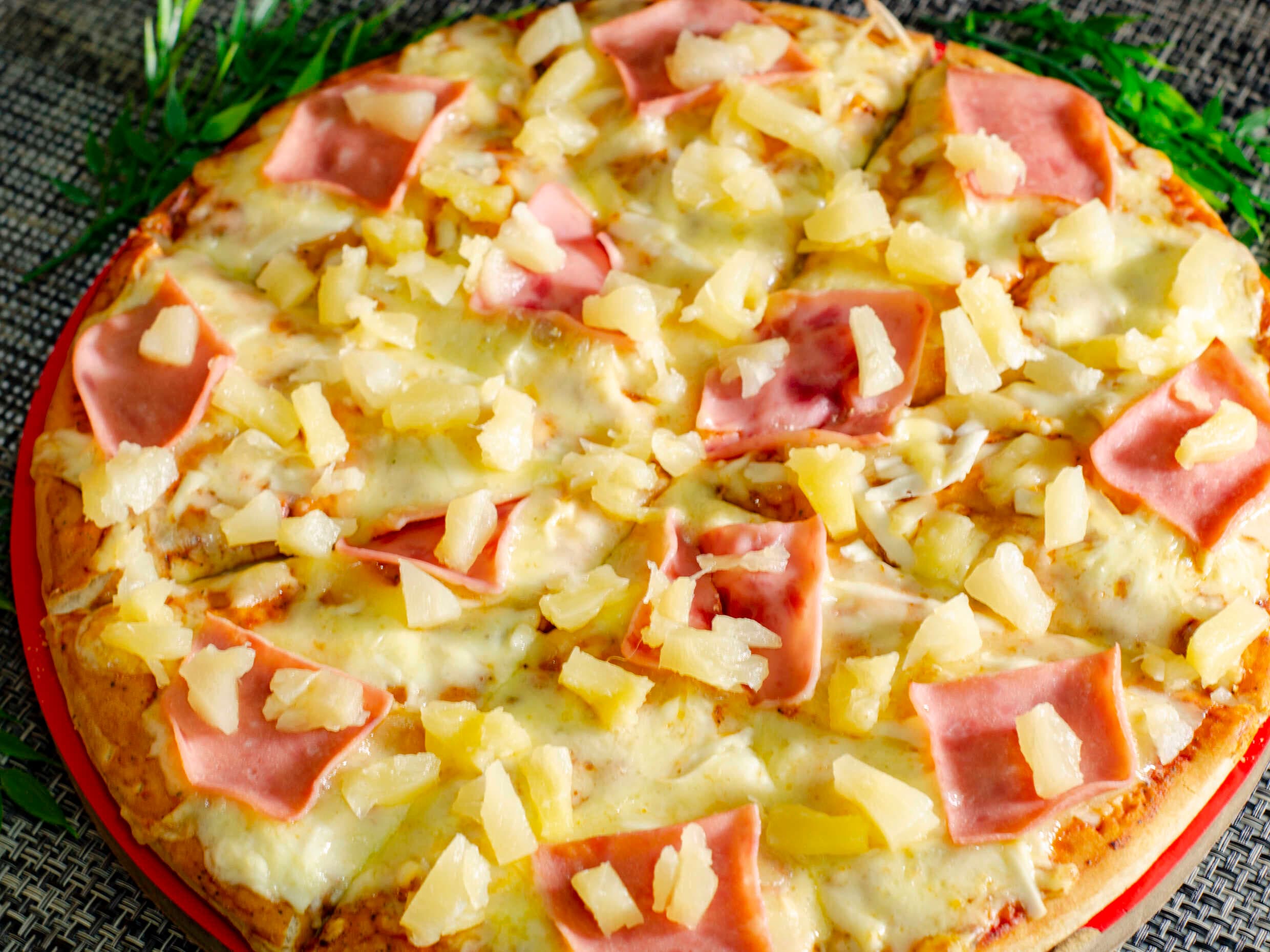 Pizza Hawaiana Familiar.