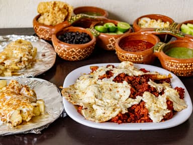 900 Gramos de Choriqueso + 2 Papás al Horno