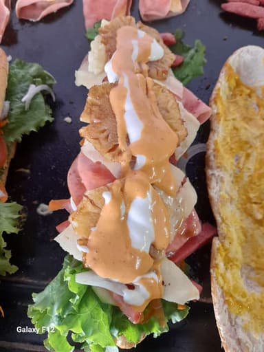 Combo Baguette Hawaiana + Bebida