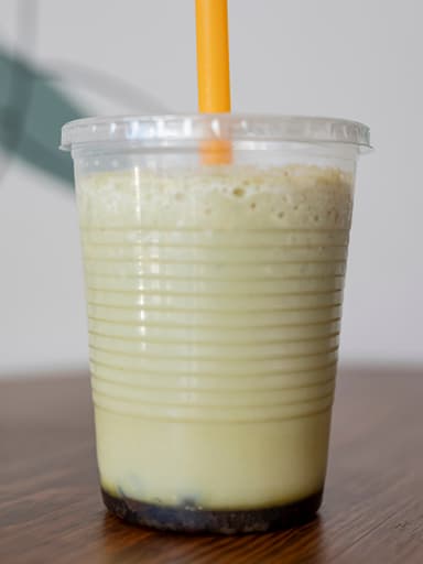 Boba matcha con almendras