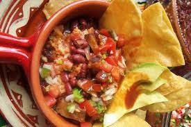 Chifrijo + Bebida