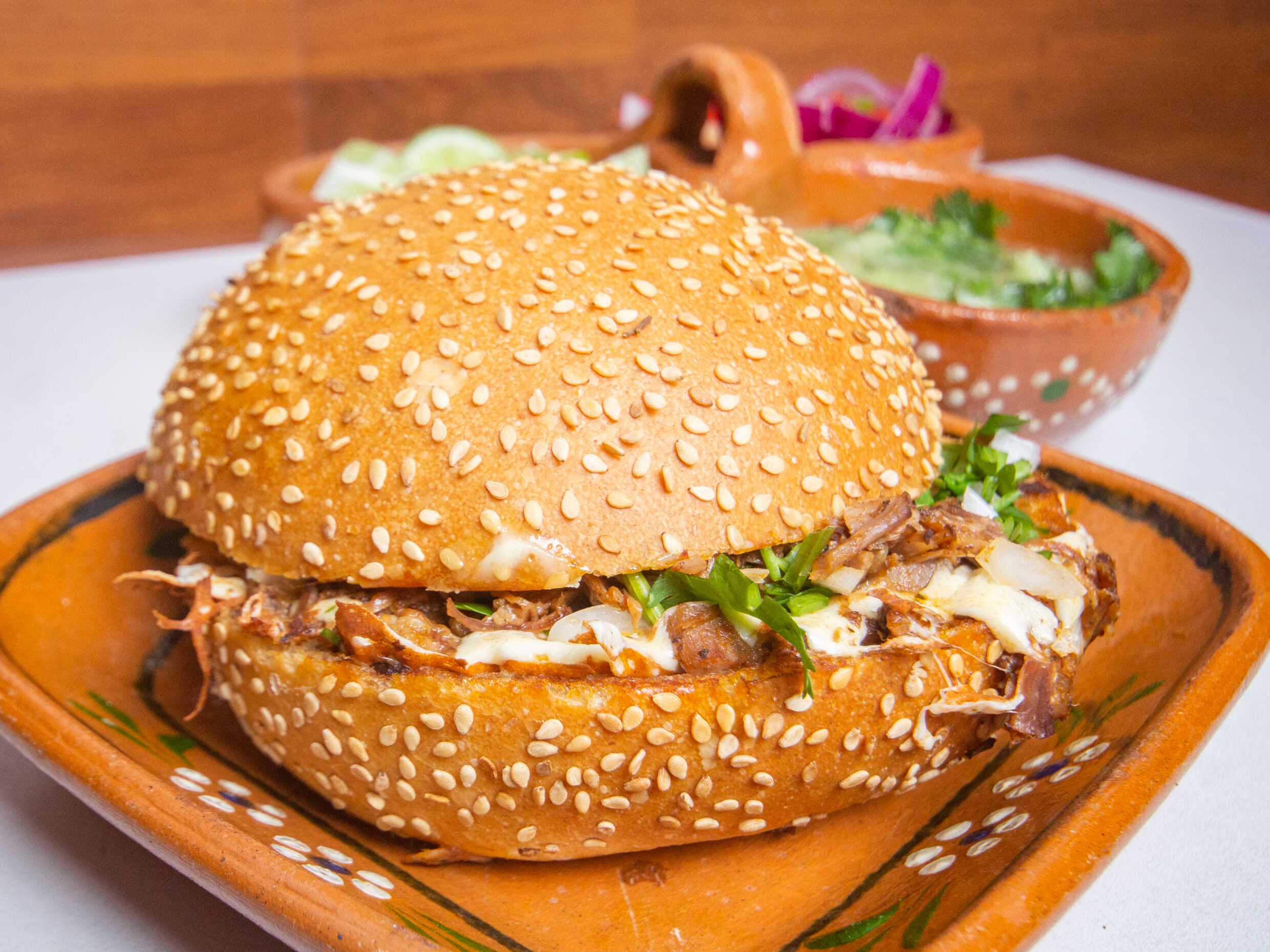 Torta de Birria con Queso