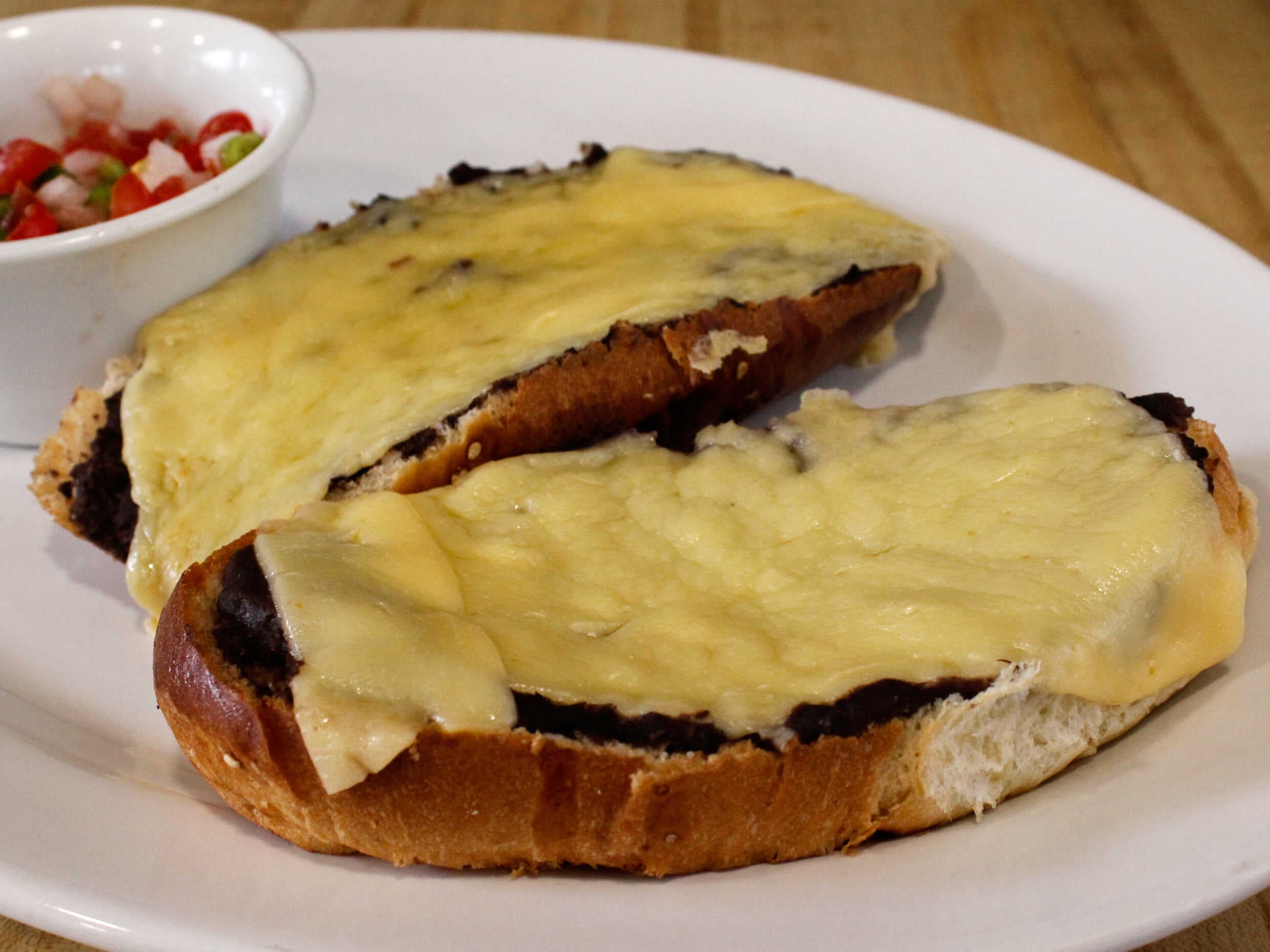 Molletes