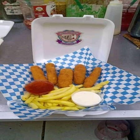 Dedos de Queso con Papas