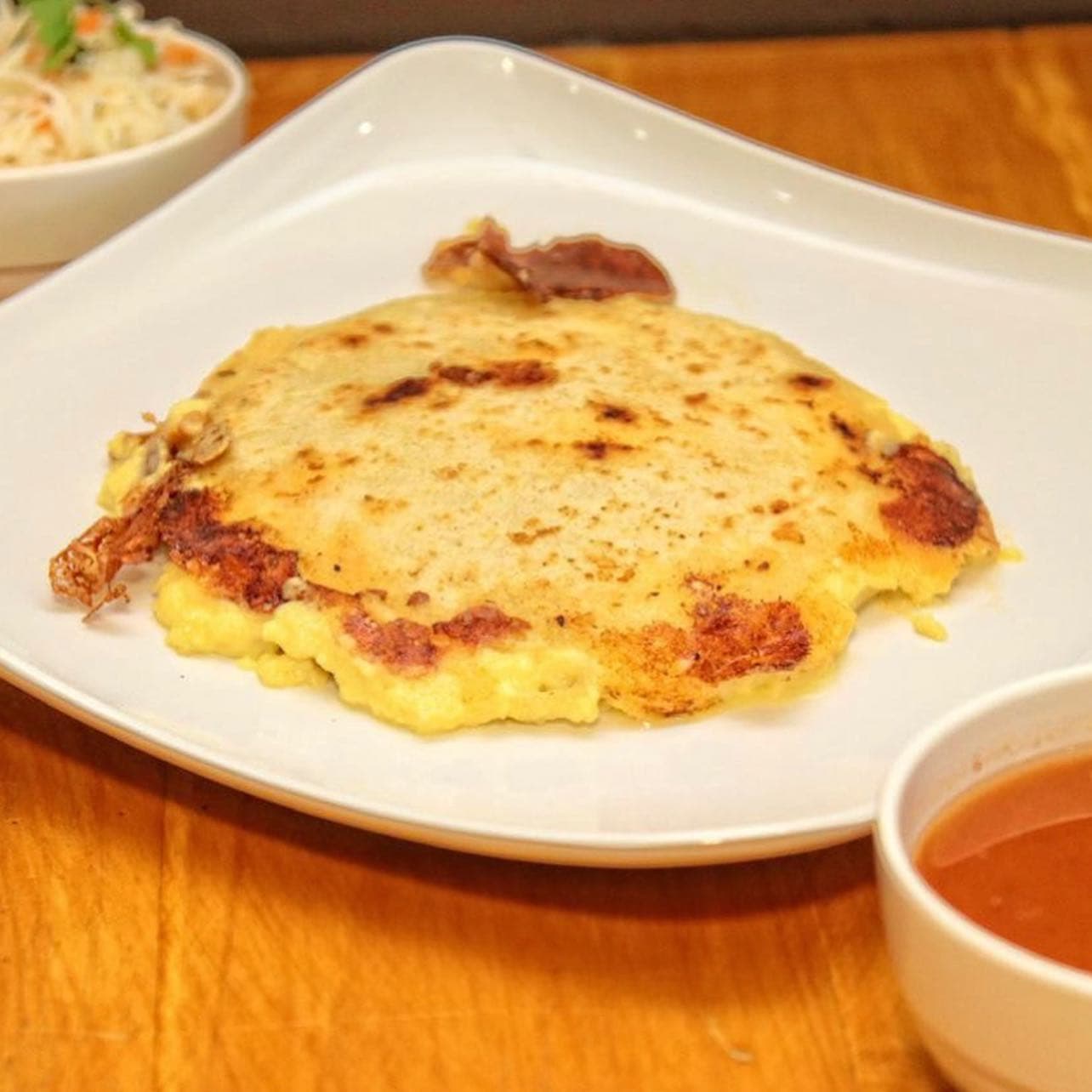 Pupusa de Chicharrón y Queso