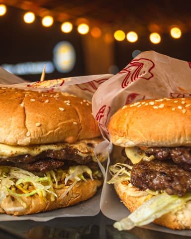 Hamburguesa Doble Carne - Queso -Tocineta
