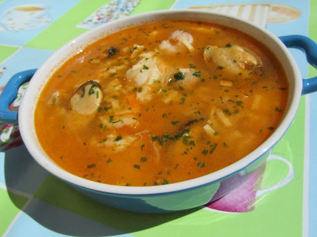 Caldo de pescado