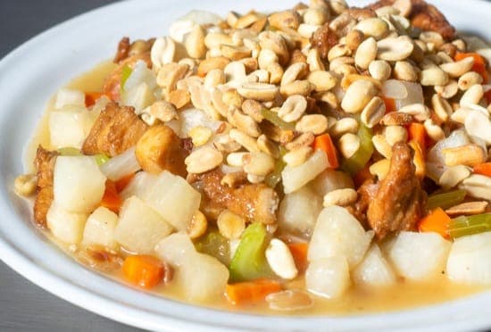 Pollo Encacahuatado