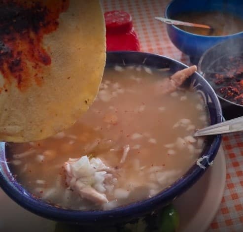 Caldo con Ala