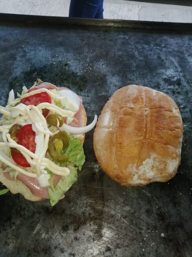 Torta de Jamon con Panela + Agua Chica
