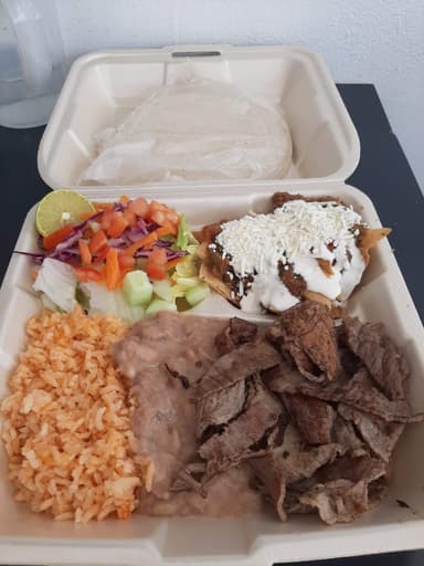 Chilaquiles con pollo