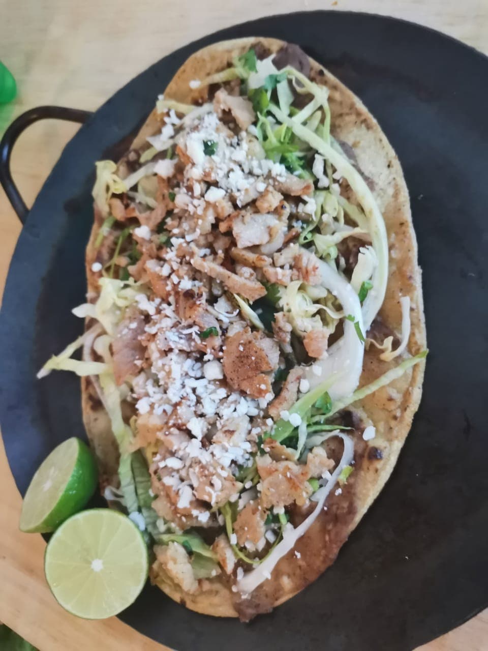 Huarache con salchicha mmm