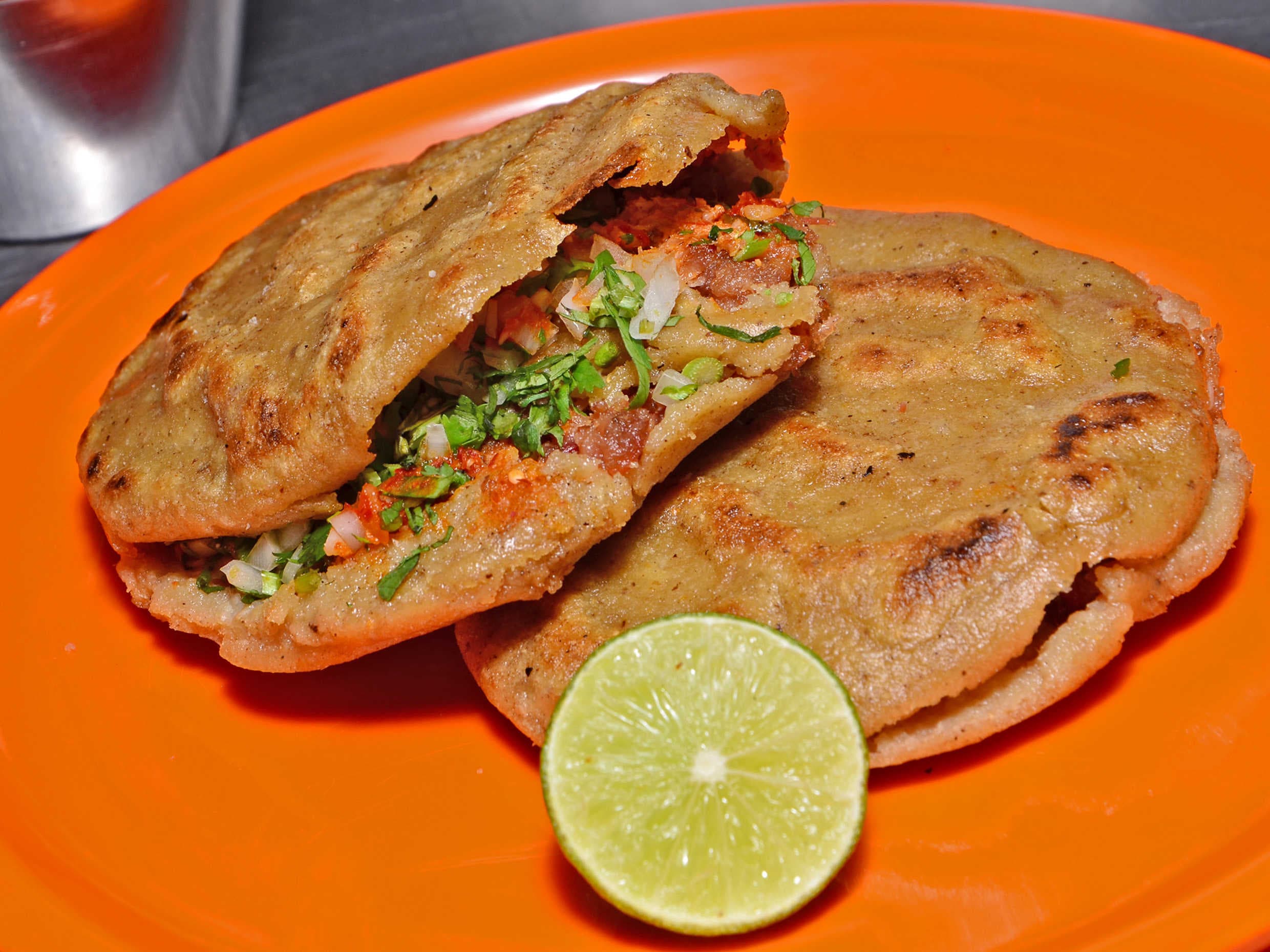 Gordita de Chicharrón