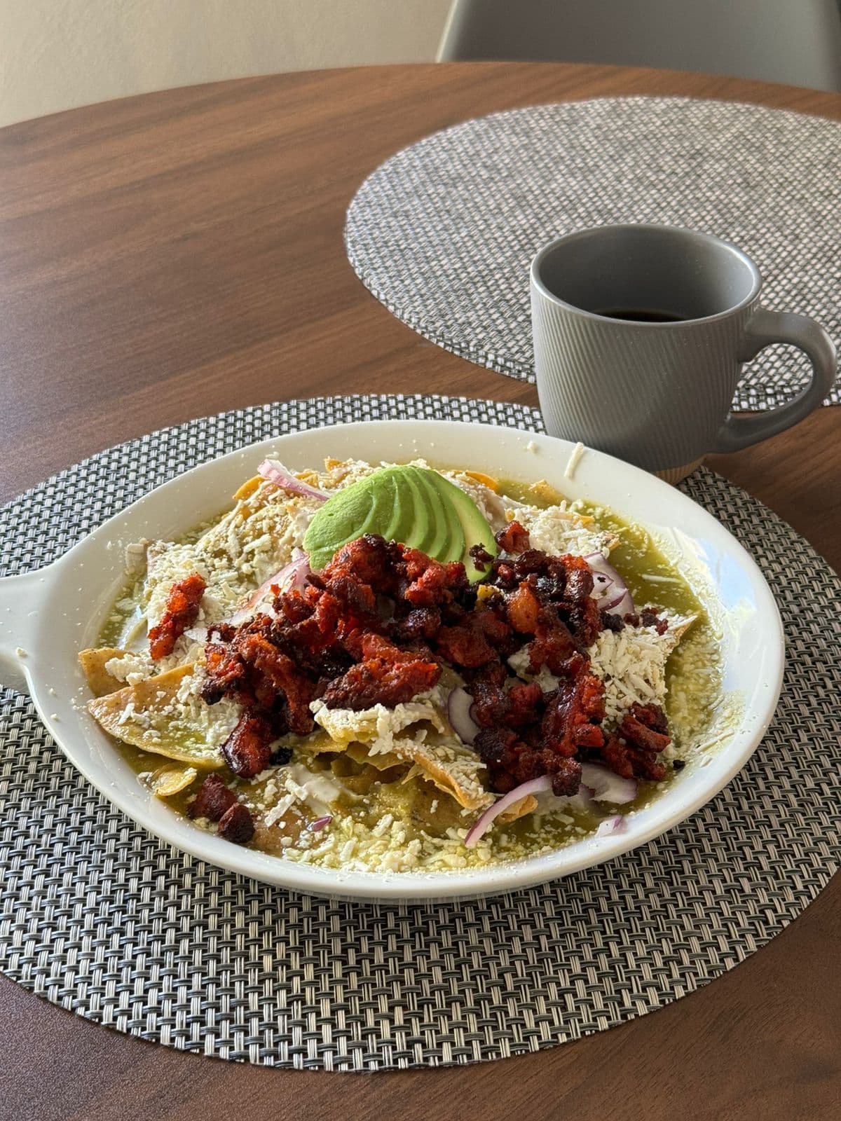 Chilaquiles con Longaniza