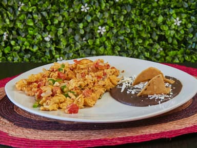 Huevos con Jitomate