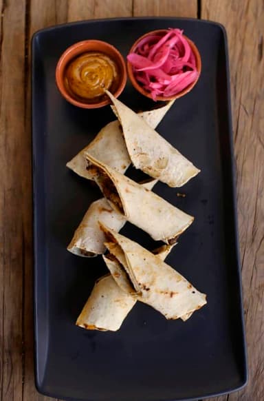 Taco de Carnitas de Pulpo en Adobo