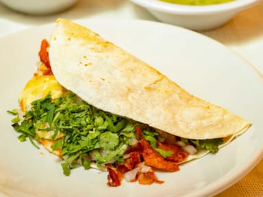 TACO AL PASTOR CON HARINA