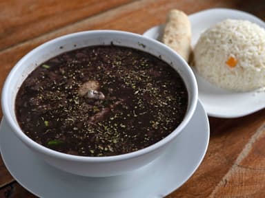 Sopa Negra