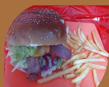 Hamburguesa con Papas + 1/2 Litro Reca