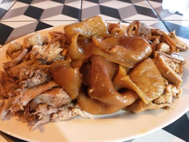 1 Kilo de Carnitas Surtidas