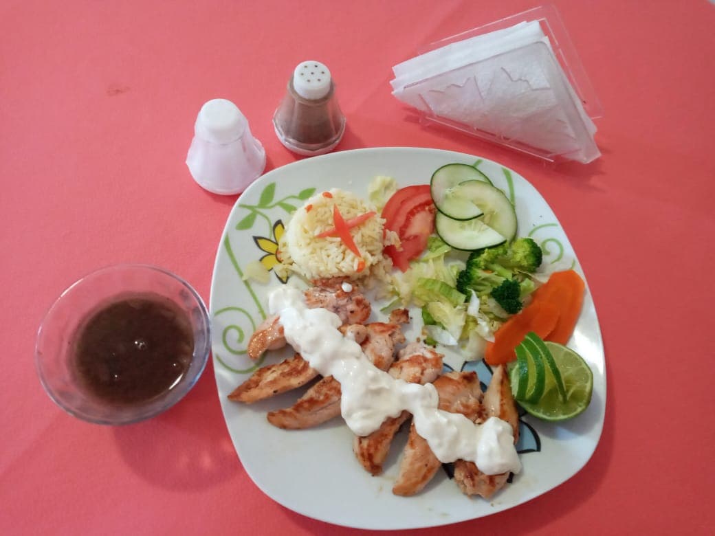 Pechuga con Salsa de Queso