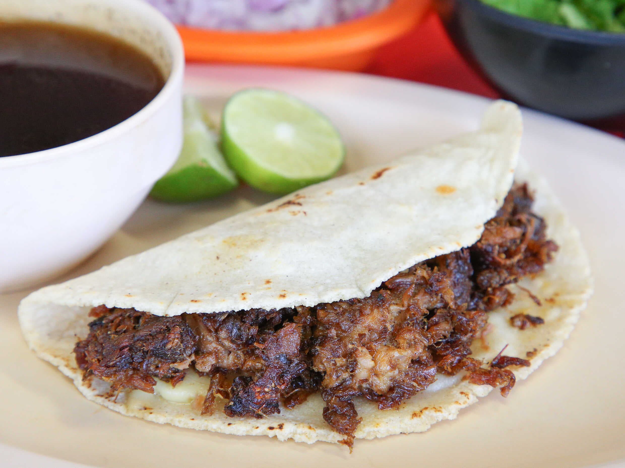 Quesadilla de Birria Dorada
