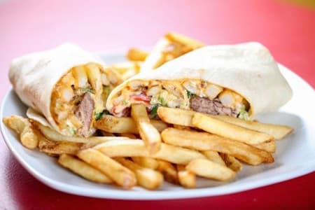Quesadilla con Carne + Papas Fritas