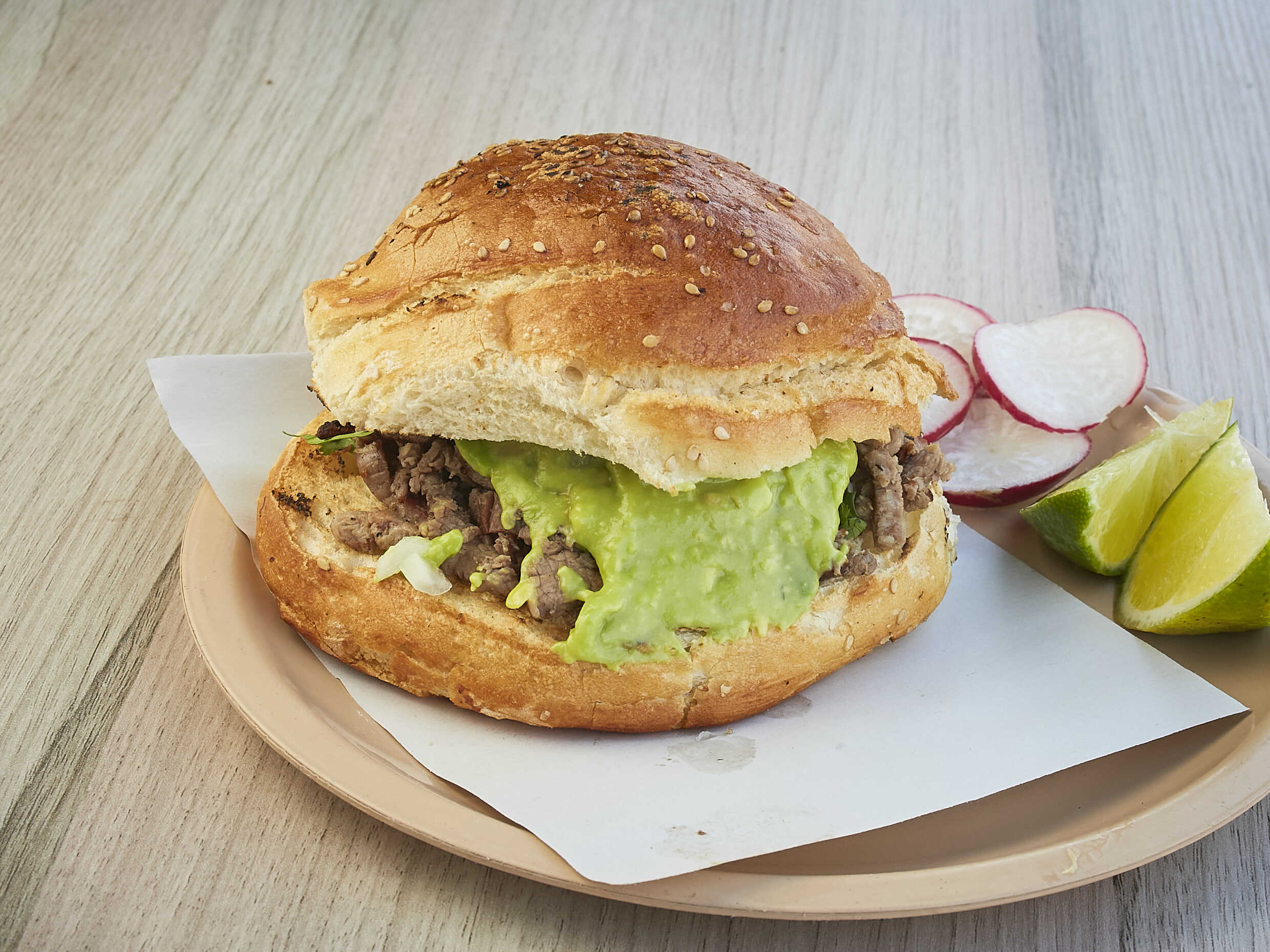 Combo Trio: 1 Cemita+ 1 Taco + Refresco