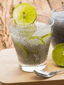 Agua de Limón con Chía