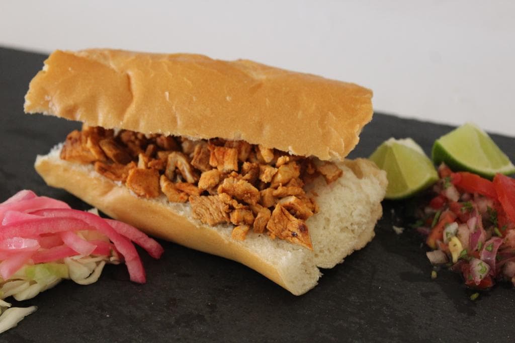 Baguette de Cochinita Pibil Surtida