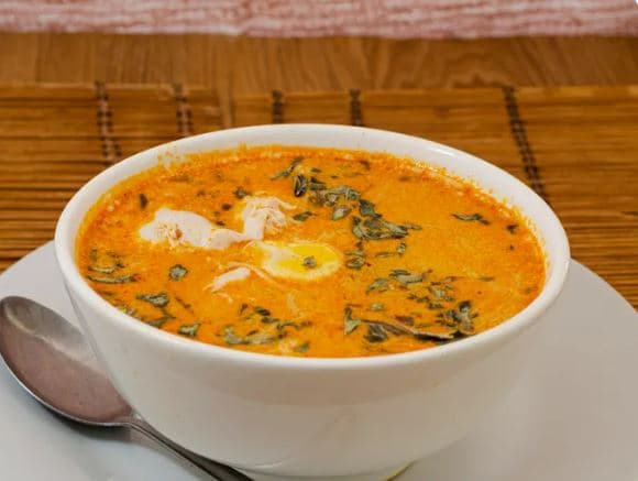 Sopa a la Minuta Especial con Huevo y Leche