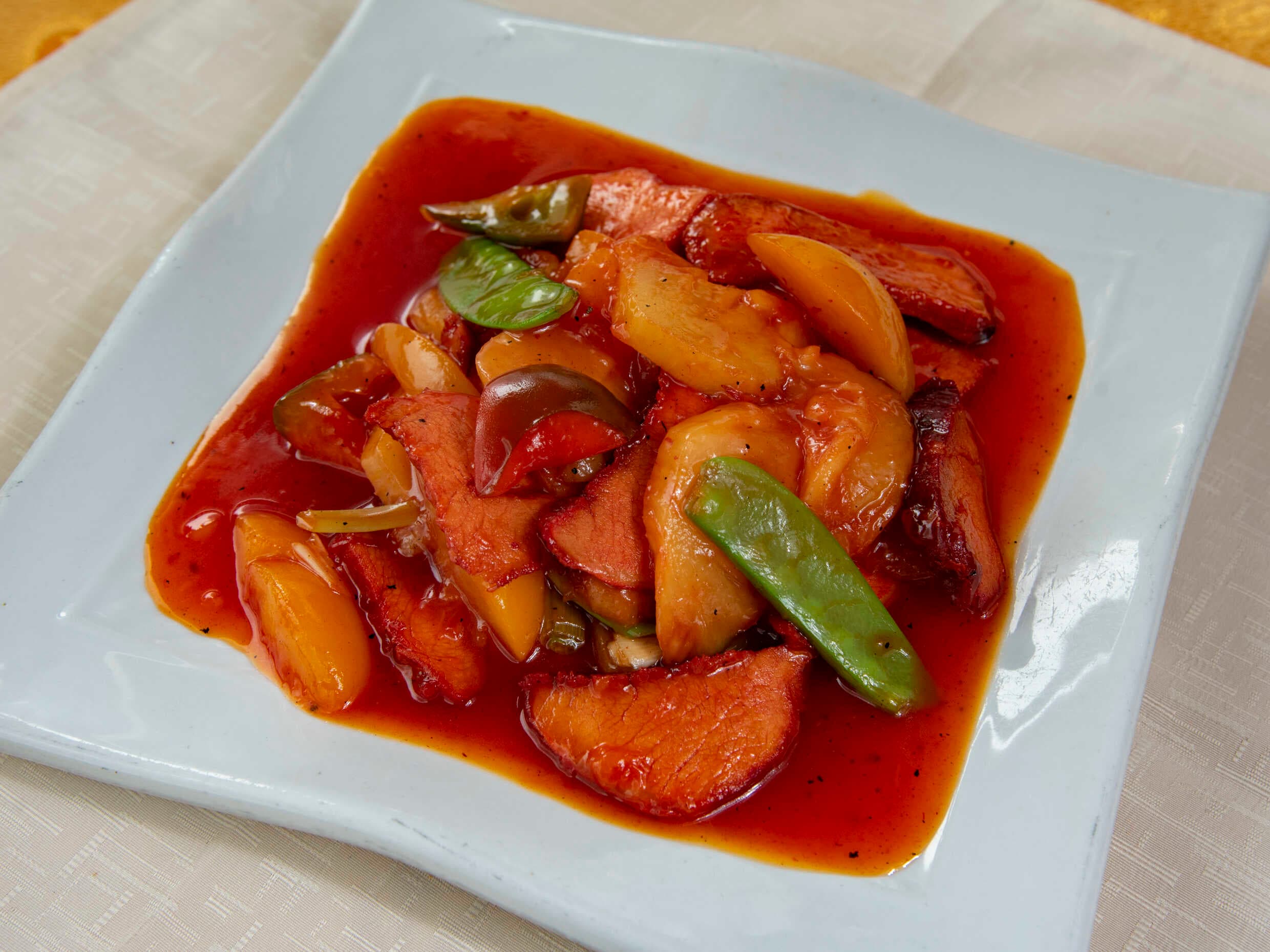 Chancho Asado con Fruta Dulce