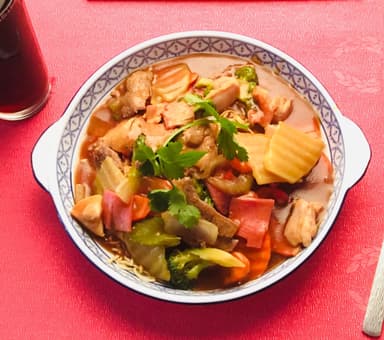 27--Chop Suey con Pollo en Salsa