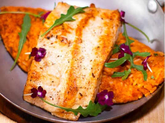 Tacu Tacu con Pescado a la Plancha