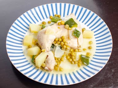 Pollo con chícharos (entera)