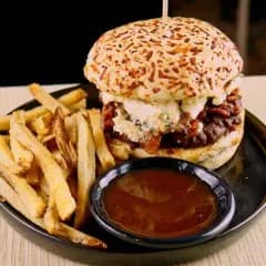Burger Dulce Pecado + Papas