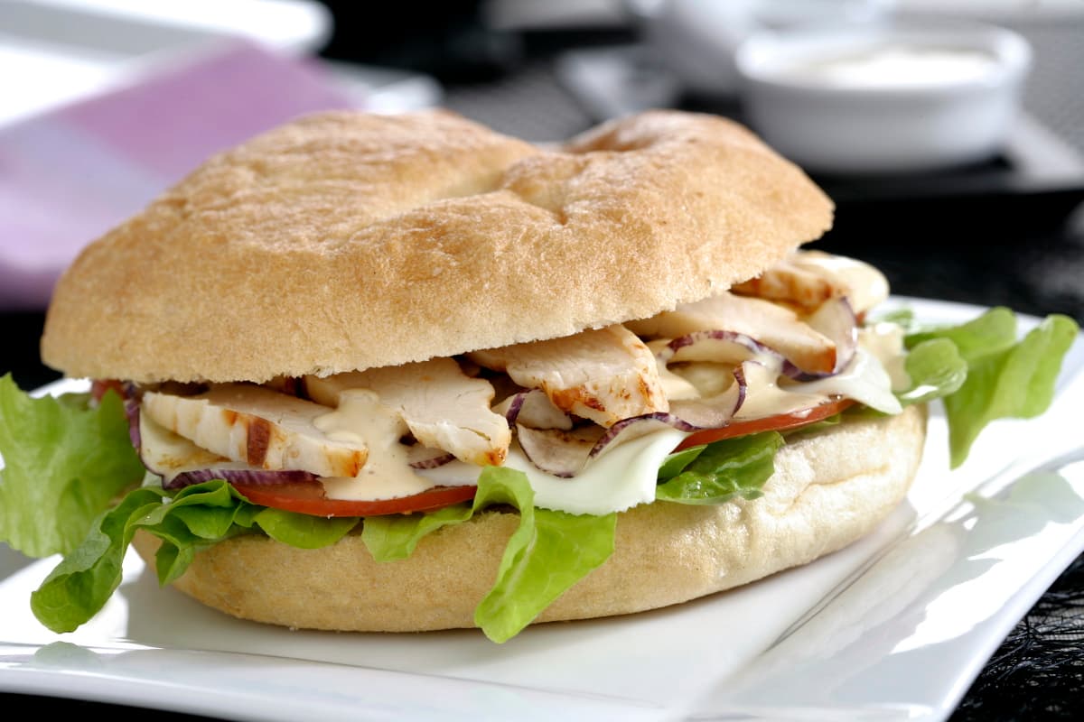 Torta de Chilaquiles con Huevo