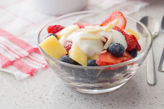 Vaso yogurt con fruta