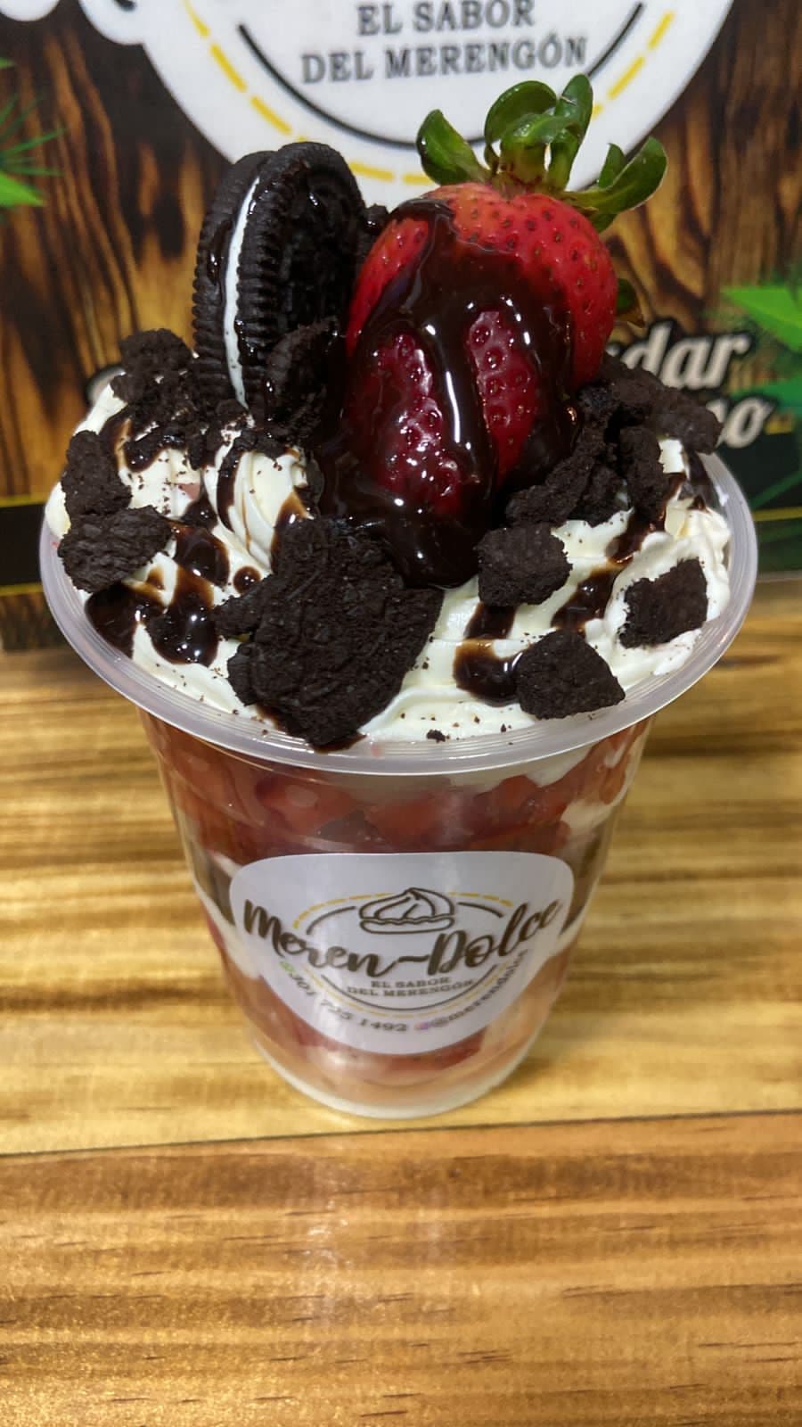 Merengón Oreo Fresa