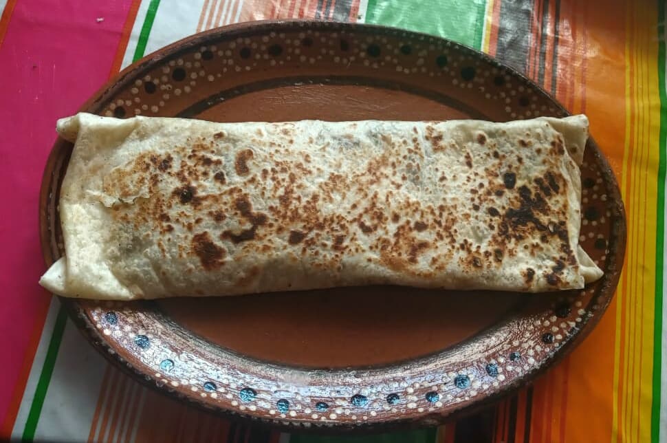 2 BURROTES CON GUISADO