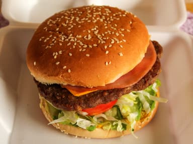 Hamburguesa de Res Especial con papas