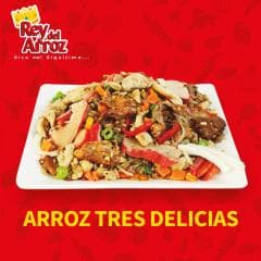 Combo Tres Delicias Personal + Papas + Bebida250ML