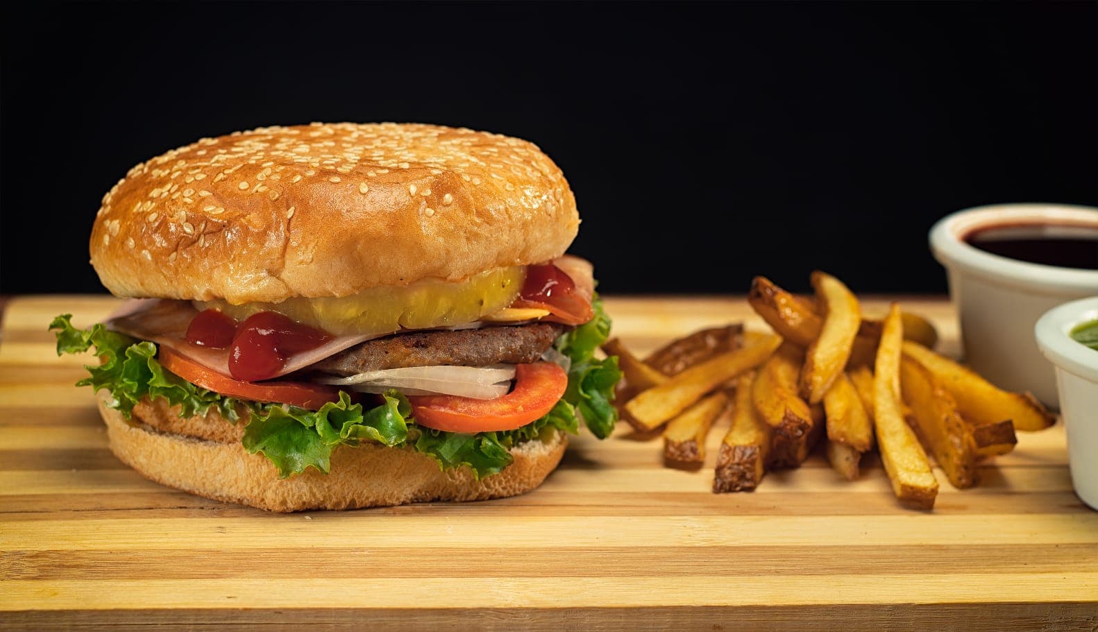 Combo-Hamburguesa sencilla + Agua del día