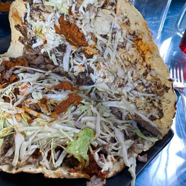 Tlayudas Bistec