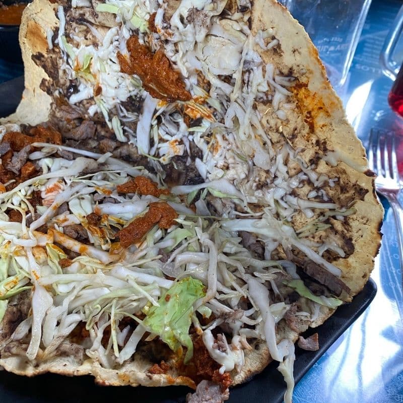Tlayudas Bistec