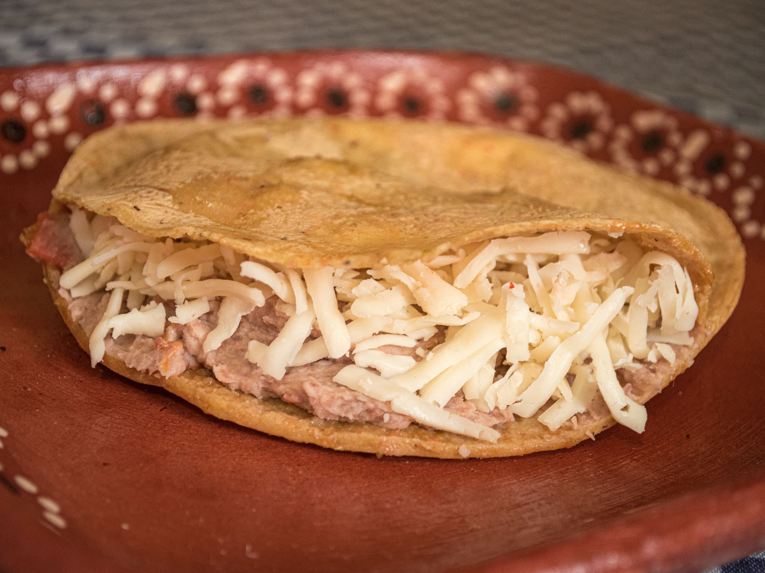 Gordita de Frijoles con Queso