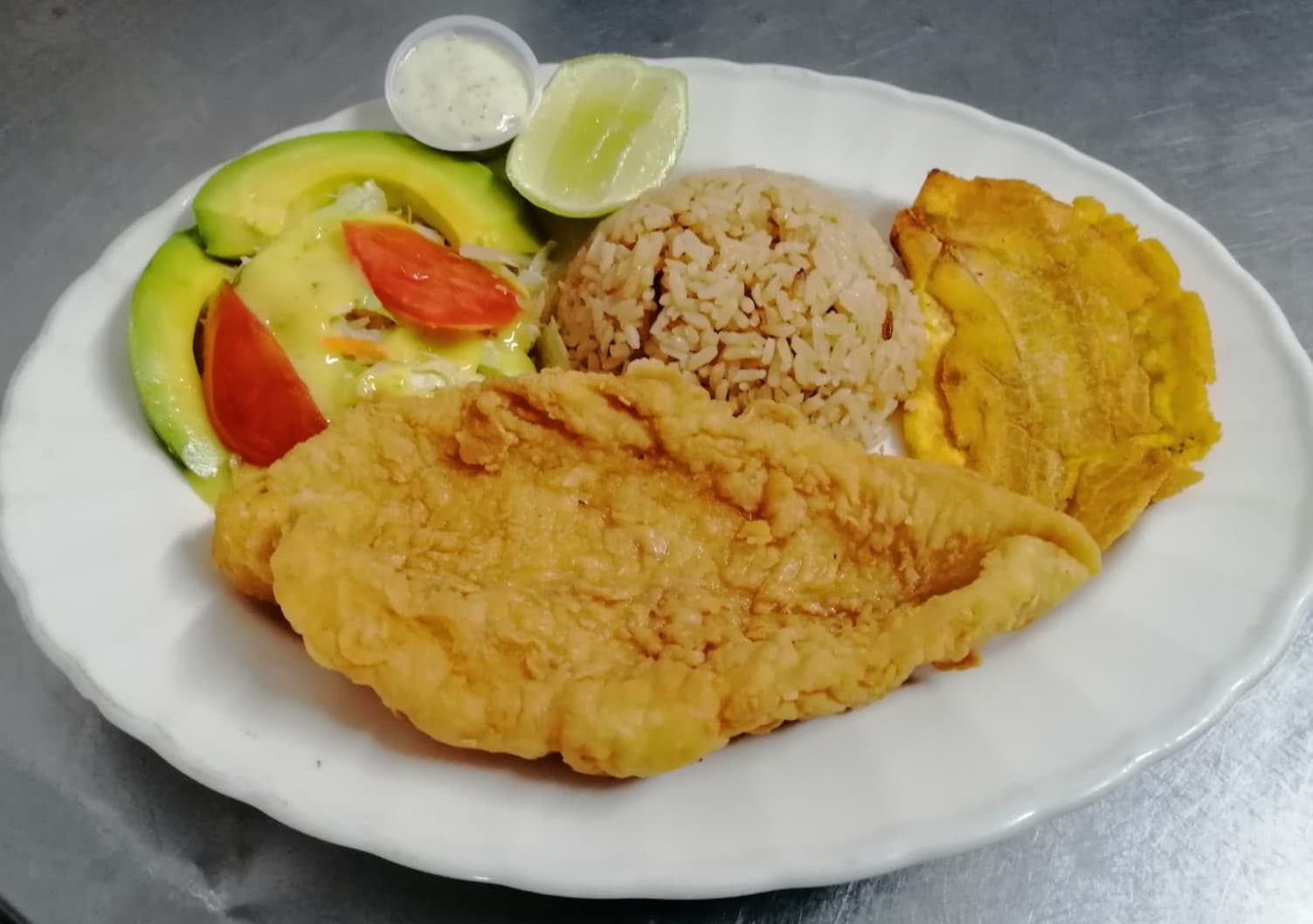 Menú Especial con Pescado + Limonada