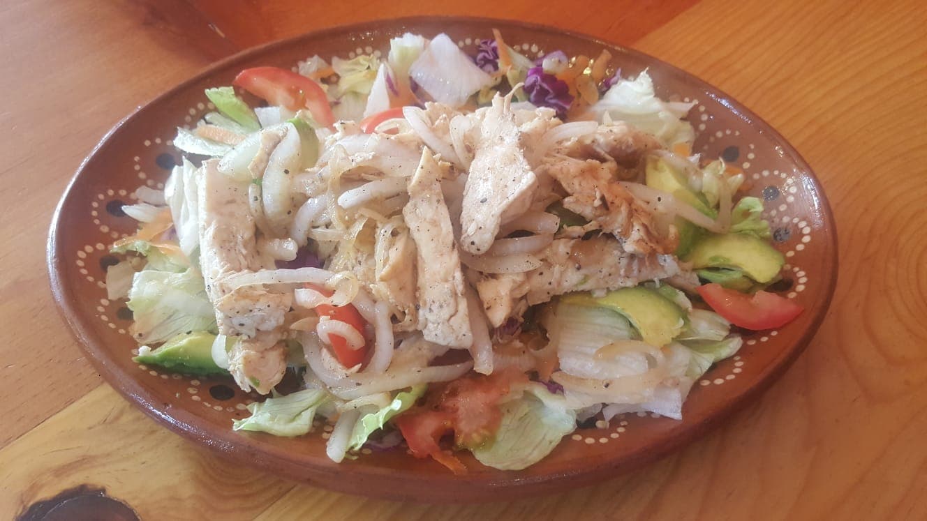 ENSALADA DE PECHUGA DE POLLO CON NARANJA