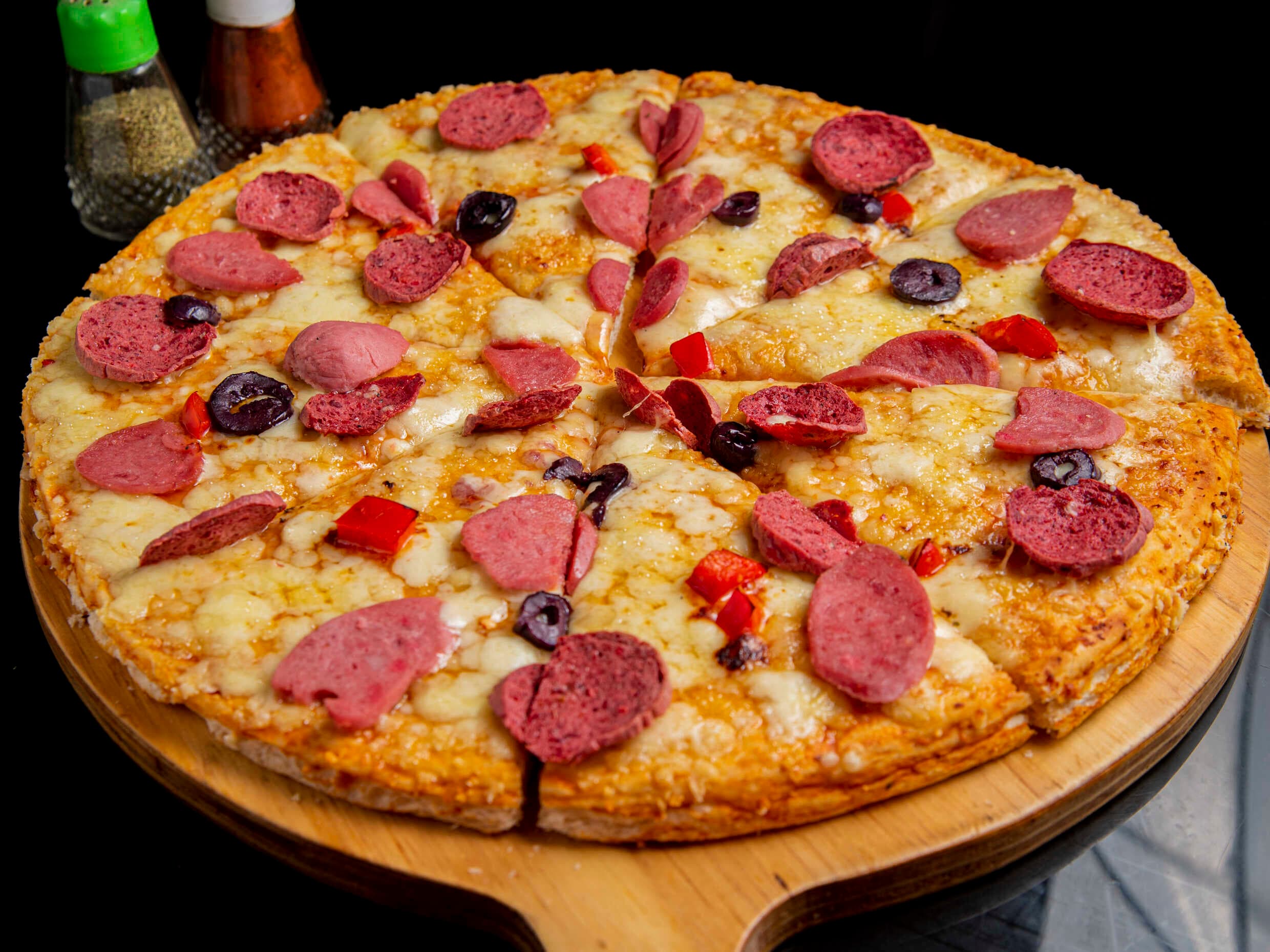 Pizza Grande Madrileña de 8 Porciones